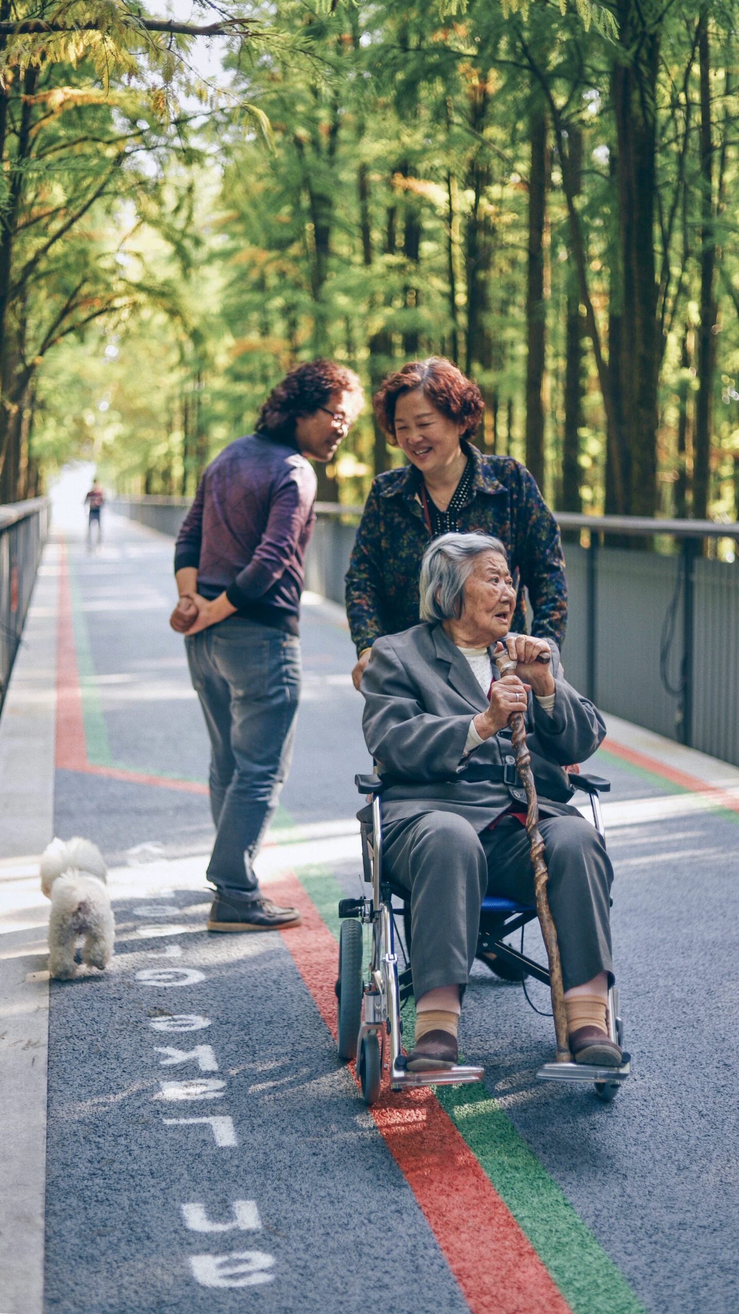 Senior receiving home care support